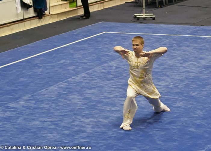 128-Wushu-Taolu-oeffner.jpg